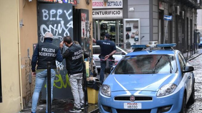 Napoli ragazzo minorenne